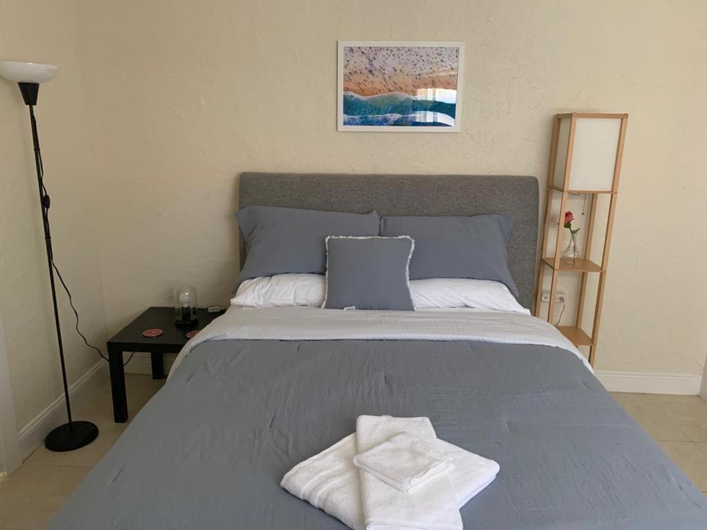 Pretty Private Room, Near The Airport - Free Parking - 01 Miami Ngoại thất bức ảnh