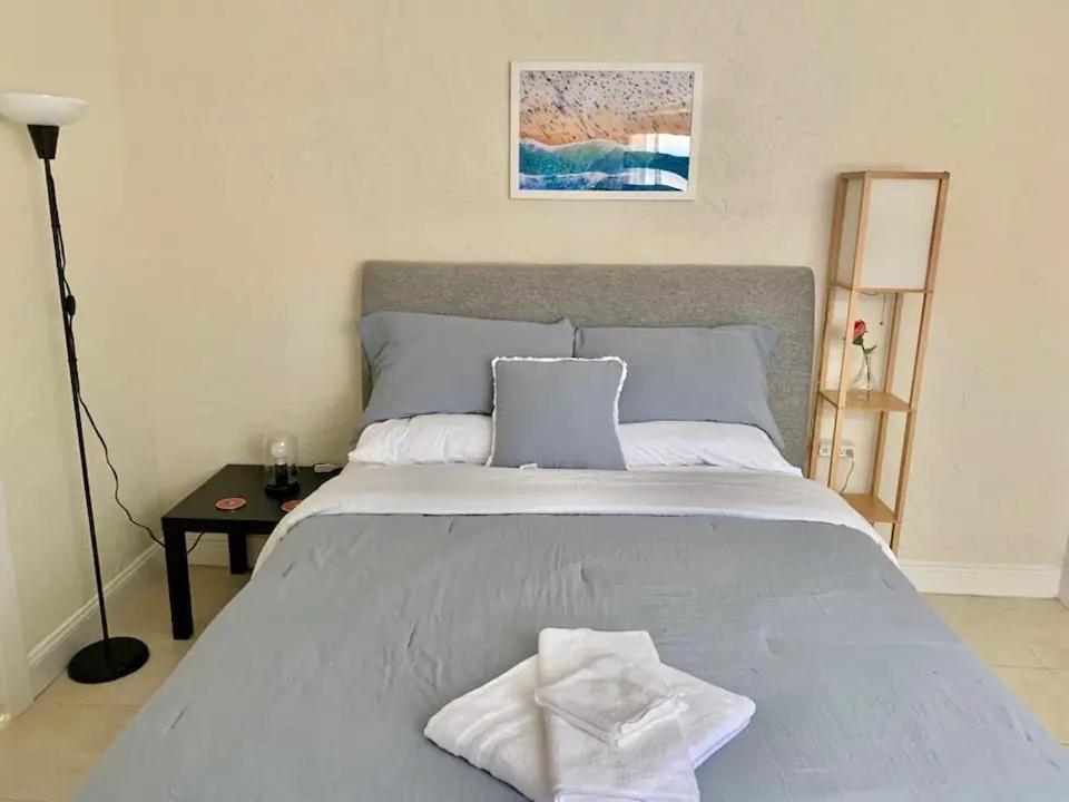 Pretty Private Room, Near The Airport - Free Parking - 01 Miami Ngoại thất bức ảnh